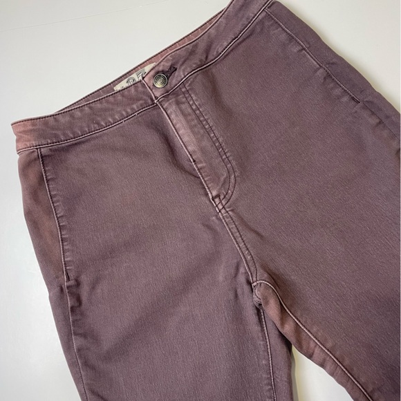 We The Free People Super Flared Acid-Wash Jeans Size 27 Raw Hem Stretch - Picture 5 of 16